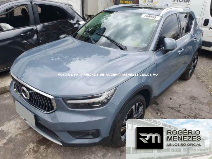 VOLVO XC40 20/20