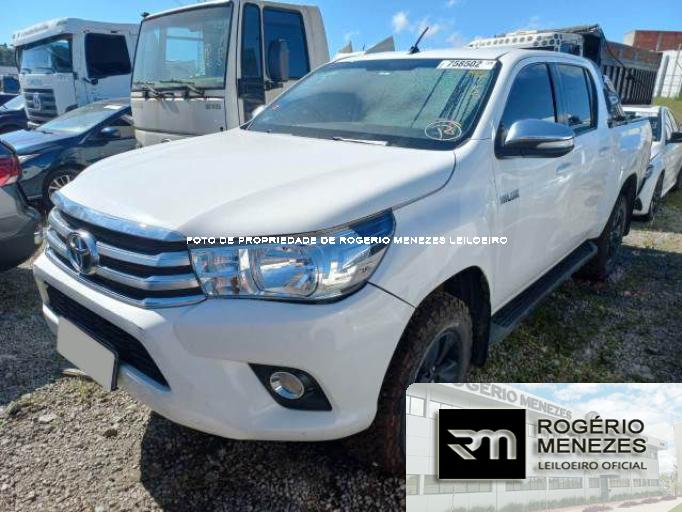 TOYOTA HILUX CD 17/17