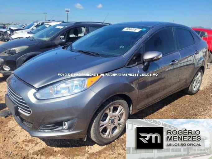 FORD FIESTA SEDAN 14/14