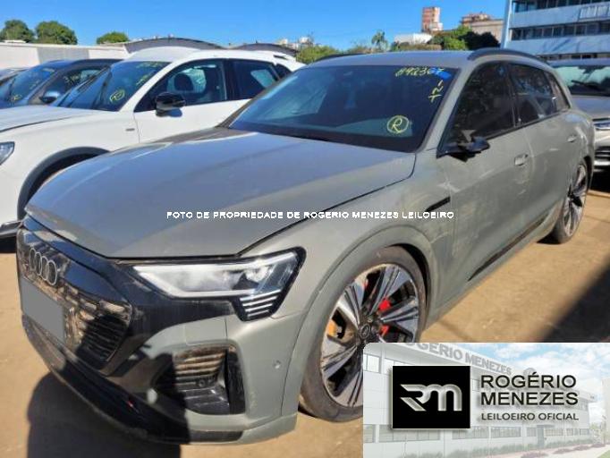 AUDI Q8 E-TRON 23/24