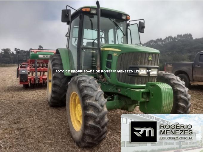 TRATOR JD 6110 2016