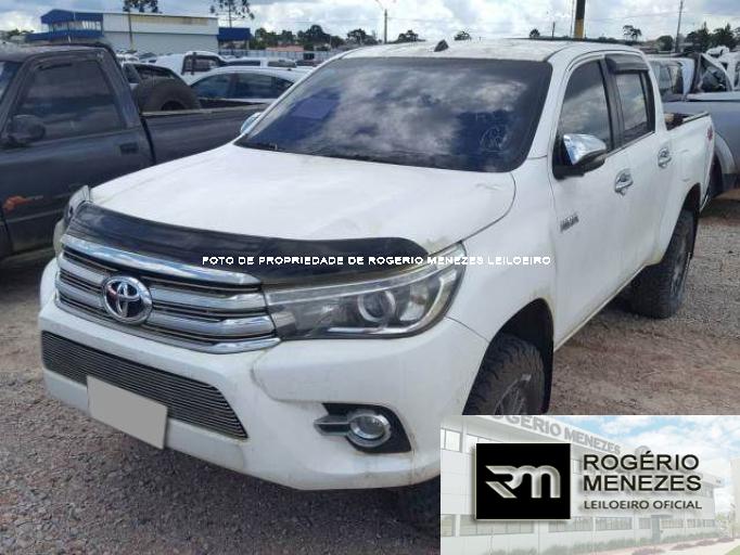 TOYOTA HILUX CD 16/16